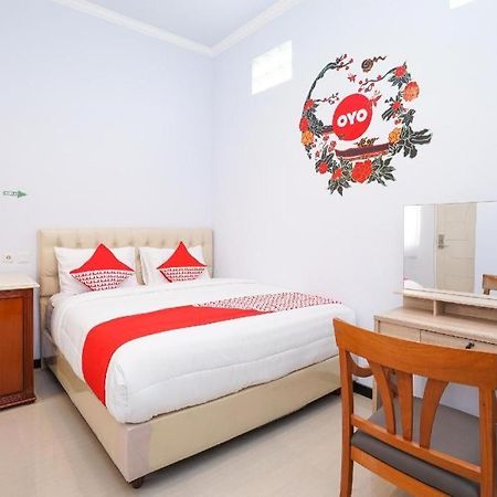Oyo 477 Raka Residence Syariah Purwoharjo Banyuwangi Banyuwangi  Esterno foto